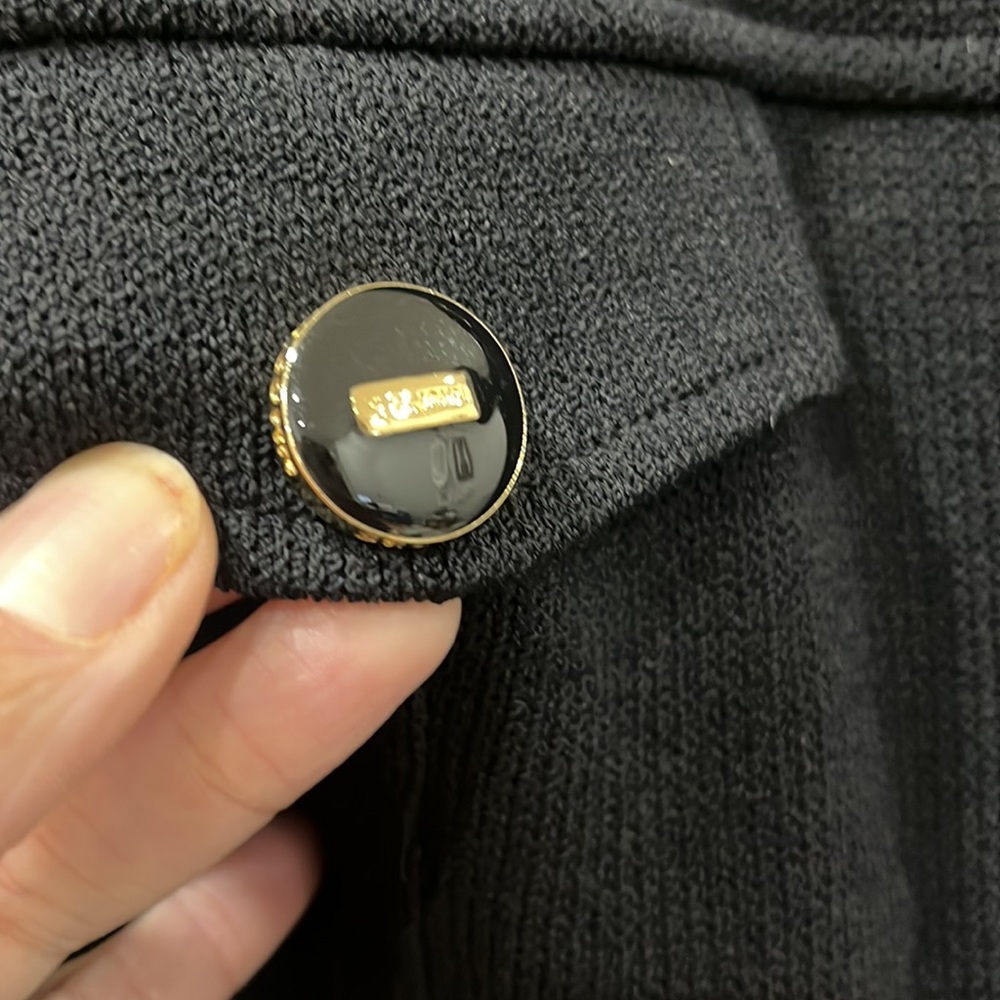 St. John Santana knit full zip Sweater like new! Small BEAUTIFUL - Picture 3 of 5